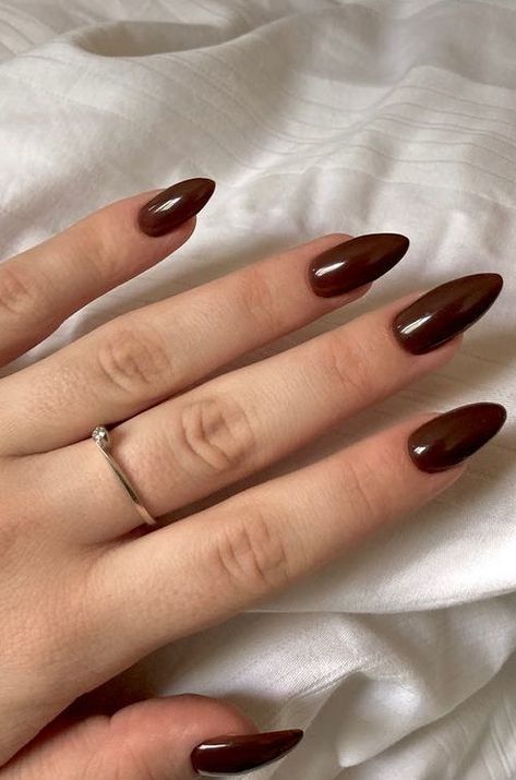 fall nails 2023 fall nails 2023 trends fall nails 2023 color trends fall nails 2023 almond fall nails 2023 short fall nails 2023 coffin fall nails 2023 color trends short fall nails 2023 square fall nails 2023 designs fall nails 2023 gel fall nails 2023 green fall nails 2023 brown 2023 Nails Trend Almond, Brown Nails Inspiration Almond, Brown Nails Chocolate, Chocolate Oval Nails, Chocolate Color Nails Design, Brown Dip Nails Almond, Almond Nails Basic Color, Brown Nail Almond, Basic Nails Colors