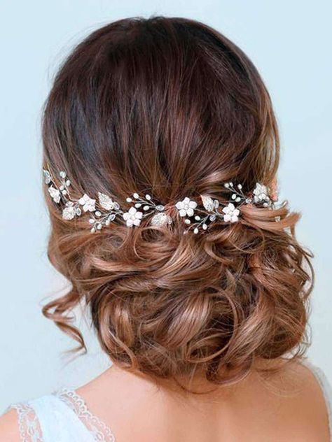 The Best Places to Shop for Wedding Accessories Online Bride Flower Hair, Bride Hair Flowers, Bride Wedding Hair, Rose Gold Bride, Prom Hair Accessories, Bridal Roses, Gold Hair Accessories, Bridal Hair Jewelry, Crystal Headpiece