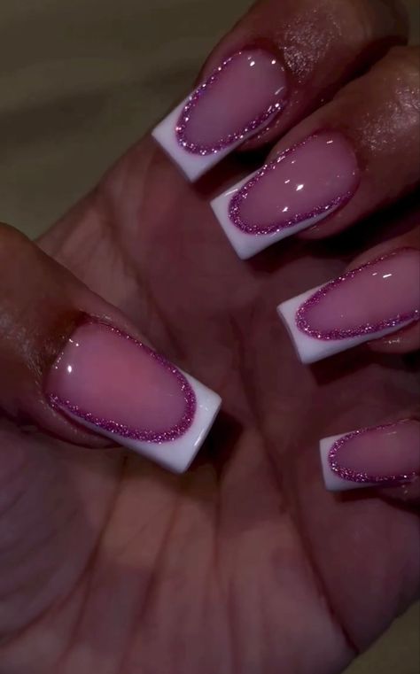 Xmas Pink Nails, Prom Nail Ideas Pink, Biab Nails Inspiration Square, Pink French Tips With Design, 21st Bday Nail Ideas, Glittery French Tip, Birthday Nails Simple, Prom Nails Pink, Pink Homecoming Nails