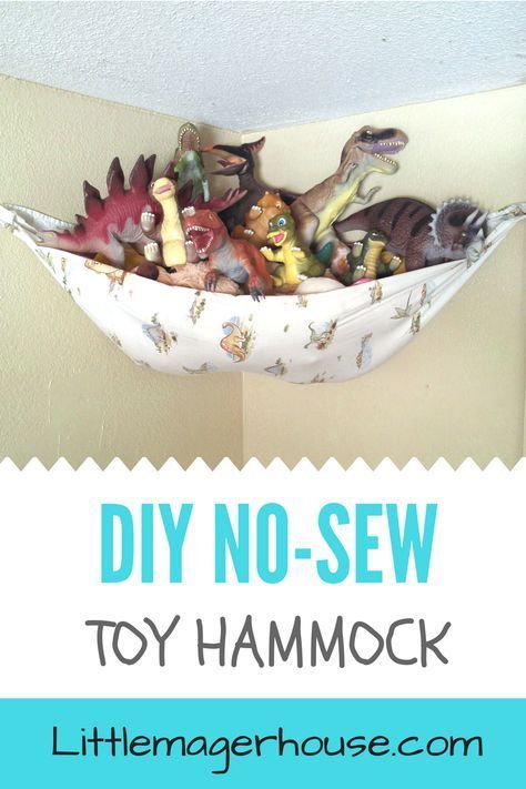 Make a DIY no-sew toy hammock for toys and stuffed animals for your kids' room. Get rid of the clutter. I made one for free using two things I already had! Diy Stuffed Animal Hammock, Hammock For Toys, Diy Stuffed Animal Storage, Stuffed Animal Storage Diy, Coloring Book Storage, Diy Stuffed Animal, Storage Hammock, Animal Hammock, Pool Toy Storage