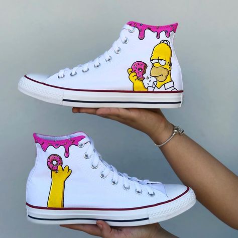 Converse Design, Painted Shoes Diy, Custom Sneakers Diy, Converse Custom, Painted Canvas Shoes, Custom Painted Shoes, Custom Shoes Diy, Diy Sneakers, Painted Sneakers