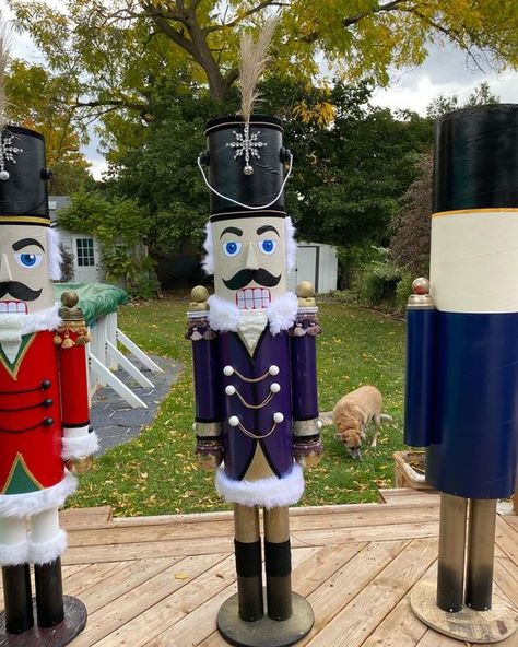 Diy Wooden Nutcracker Soldier Outdoor, Diy Front Porch Nutcracker, 6 Ft Nutcracker Diy, Diy Nut Cracker Soldier, Christmas Toy Soldiers Diy, Toy Soldiers Christmas Diy, Large Nutcracker Front Porch, Homemade Nutcracker Soldier, Life Size Nutcracker Diy