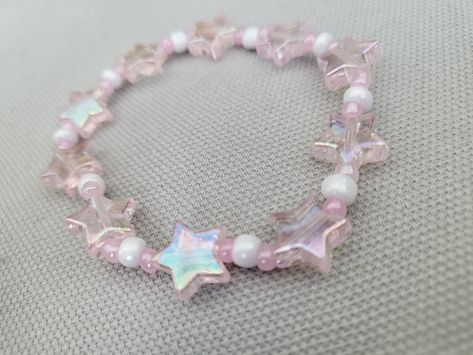 Kawaii star shaped bracelet Cute Star Shaped Things, Kawaii Bracelet, Cute Stars, Star Bracelet, Up Game, Cute Toys, Star Shape, Charm Bracelet, Stars