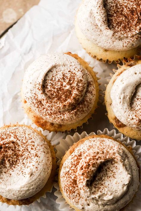 Vanilla Cinnamon Cupcakes, Cinnamon Spice Cupcakes, Banana Cupcakes With Cinnamon Buttercream, Cinnamon Sugar Cupcakes, Cinnamon Bun Cupcakes, Muffin Recipes Fall, Cinnamon Roll Cupcake, Cupcake Flavor Ideas, Cinnamon Cupcakes Recipe