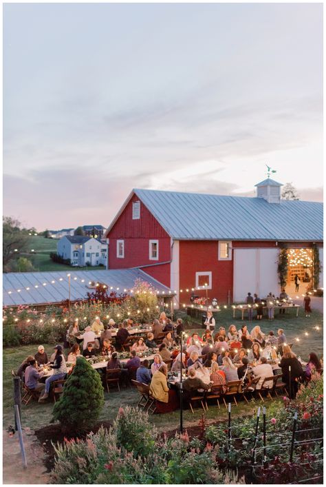 Flowerstock 2019 | Virginia Floral Workshop | Hope Flower Farm - kir2ben.com Wedding Venue Farmhouse, Small Farm Wedding Simple, June Farm Wedding, Spring Wedding Country, Wedding At Farm, Homestead Wedding Venues, Modern Farm Wedding Ideas, Carlos Creek Winery Wedding, Whimsical Farm Wedding