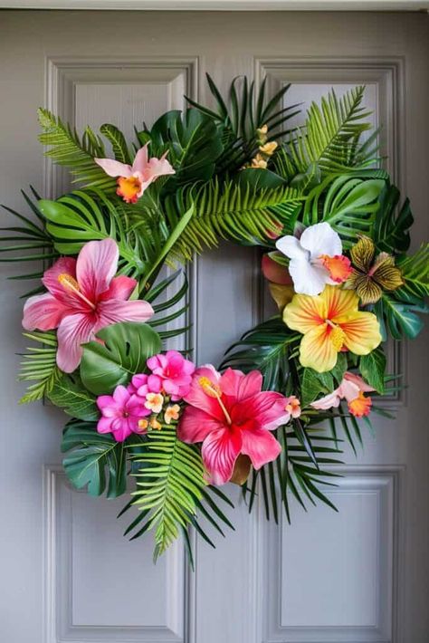 Tropical Wreath Ideas, Flamingo Wreath Diy, Burlap Wrapped Wreath, Tropical Christmas Decorations, Florida Decorating, Sunflower Burlap Wreaths, Making Wreaths, Tropical Wreath, Work Decor