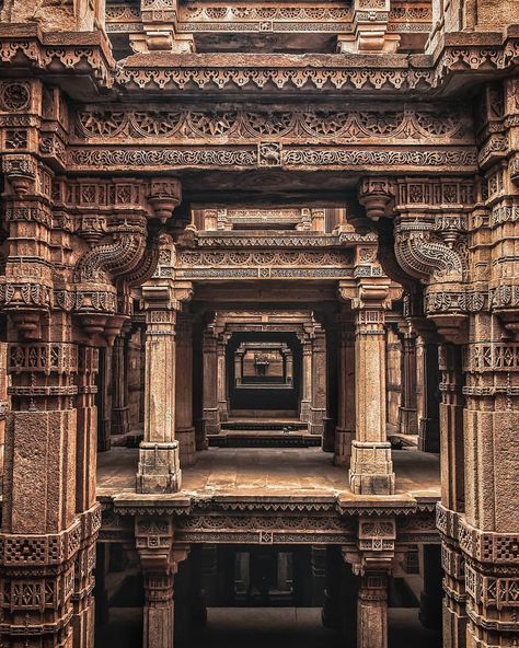 Adalaj Stepwell or Rudabai Stepwell is a stepwell located in the village of Adalaj, close to Ahmedabad city and in Gandhinagar district in… Adalaj Stepwell Photography, Stepwell Architecture, Ahmedabad City Photography, Indian Stepwell, Gandhinagar City, Ganapati Background, Adalaj Stepwell, Temple Illustration, Ahmedabad City