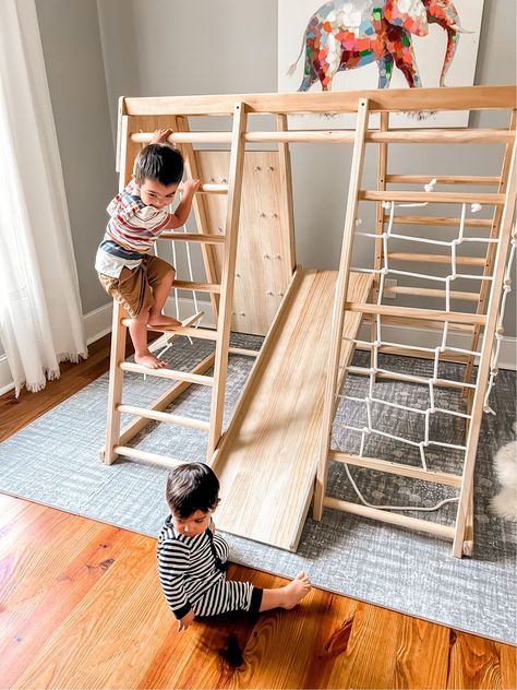 Montessori Jungle Gym, Playroom Jungle Gym, Indoor Jungle Gym Diy, Jungle Gym Playroom, Diy Jungle Gym, Indoor Toddler Gym, Diy Indoor Playground, Indoor Gym For Kids, Jungle Playroom