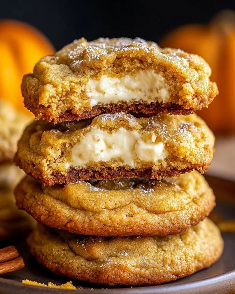 Cookie With Cream Cheese Filling, Cream Cheese Stuffed Gingerbread Cookies, Pumpkin Cream Cheese Cookies Easy, Cream Cheese Filled Cookies, Pumpkin Cream Cheese Cookies, Cookies With Cream Cheese Filling, Chewy Pumpkin Cookies, Pumpkin Cheesecake Cookies, Cream Filled Cookies