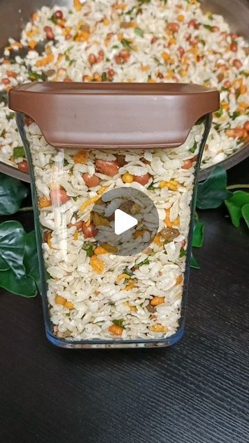 Mixture Recipe Indian, Poha Mixture Recipe, Homemade Namkeen Recipe, Poha Namkeen Recipe, Poha Recipes Indian, How To Make Poha Recipe, Poha Chivda Recipe, Dry Snacks Recipes Indian, Namkeen Recipes