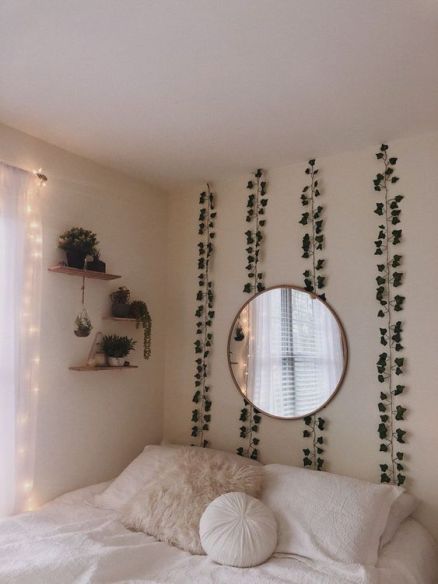 11 floor mirrors to transform your dorm room Dorm Color Schemes, Dorm Room Color Schemes, Dorm Colors, Dorm Room Colors, Teenage Room Decor, Cute Dorm Rooms, Room Color Schemes, Aesthetic Rooms, Lounge Decor