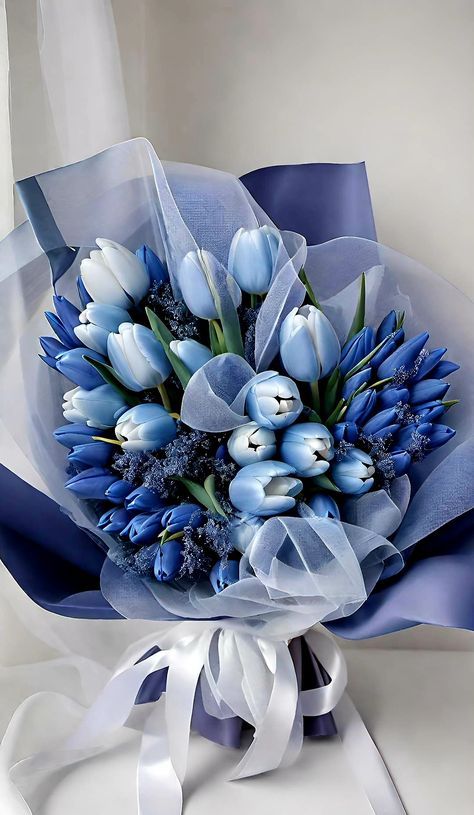 Tulip Flower Pictures, Fake Flowers Wedding, Blue Flowers Bouquet, Luxury Flower Bouquets, Boquette Flowers, Tulip Bouquet, Blue Tulips, Flowers Bouquet Gift, Wedding Flower Decorations