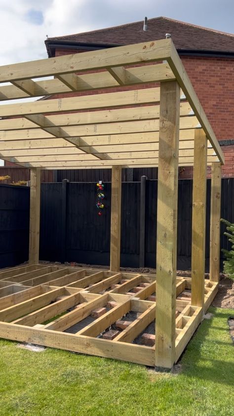 Liz Moore | If you are wondering if it is worth building a room in your garden with a roof…it is 💥 Best decision ever!!! Missing this space but… | Instagram Diy Garden House Buildings, Shed Diy Cheap How To Build, Wood Shed Diy Building Plans, Deck With Shed Roof, Dyi Shed, Building A Shed Roof, Shed Roof Design, Shed Construction, Diy Storage Shed