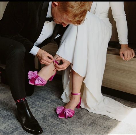 Bridal bliss 💕💕💕 Pink Velvet Heels, Pink Bridal Shoes, Velvet Block Heels, Pink Wedding Shoes, Velvet Pumps, Velvet Heels, Barbie Bride, Bridal Heels, Bow Heels