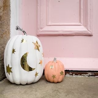 AllHerGlory - Etsy Halloween Pumpkin Decorating, Pretty Pumpkins, Halloween Moon, Wedding Event Decor, Star And Moon, Pumpkin Halloween Decorations, Craft Activity, Christmas Break, Halloween Home