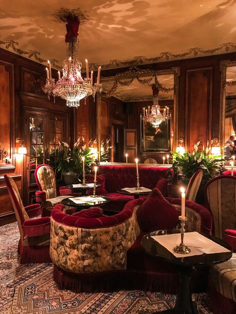 Hotel Costes Paris, Red Hotel, Hotel Costes, Hotel Lounge, Paris Restaurants, Red Rooms, Restaurant Interior Design, Paris Hotels, Restaurant Interior