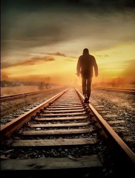 Railroad Photoshoot, Best Nature Images, Portrait Photography Men, Alone Photography, Railroad Photography, Cool Wallpapers Cartoon, Face Photography, Graphic Wallpaper, Foto Art