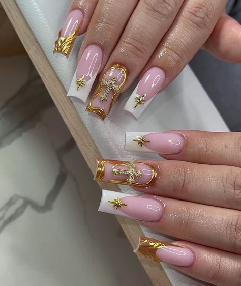 Cross On Hand, Cross Nails, Nails Gold, Girly Acrylic Nails, Glow Nails, Golden Pattern, Long Square Acrylic Nails, Unique Acrylic Nails, Nail Swag