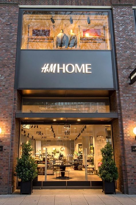 فيكتوريا سيكريت, Restaurant Exterior Design, Meat Store, Retail Facade, Commercial Design Exterior, Restaurant Exterior, Shop Facade, Multifamily Housing, Hm Home