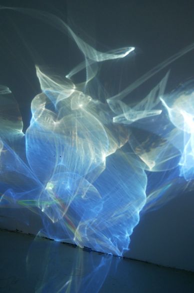 Light Art Aesthetic, Underwater Art Installation, Air Art Installation, Immersive Light Installation, Water Lighting Effect, Fragments Of Light, Light Projection Installation, Light And Space Art, Lighting Art Installation