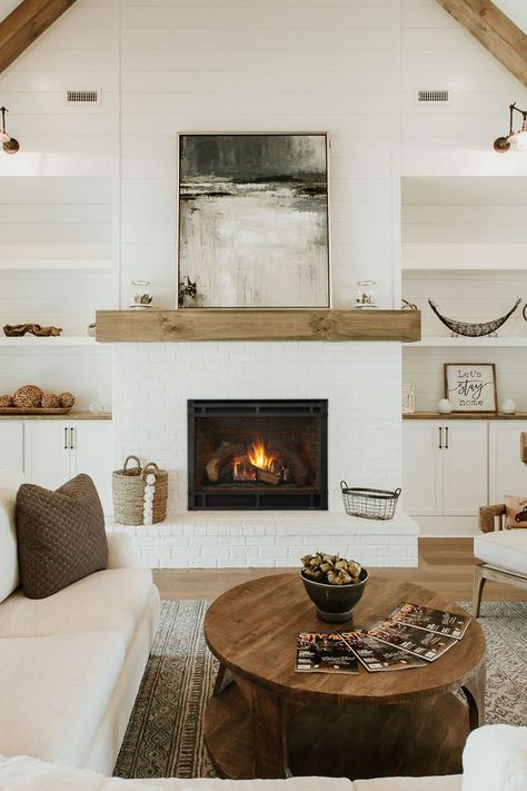 Gas Fireplace Ideas Living Rooms, Indoor Gas Fireplace, Fireplace Built Ins, White Fireplace, Farmhouse Fireplace, Living Room Decor Fireplace, Fireplace Remodel, Fireplace Ideas, Wood Fireplace