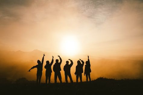 silhouette photo of six persons on top of mountain photo – Free Friendship Image on Unsplash Friendship Pictures, Friendship Images, Friendship Photos, Best Friends Cartoon, Silhouette People, Boys And Girls Club, Friends Image, Friend Cartoon, Silhouette Photos