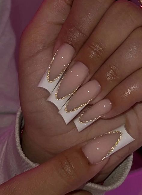 Gold Nails French, White Nails With Gold, Acrylic Nail Designs Coffin, White French Nails, Gold Acrylic Nails, French Tip Nail Designs, Gold Glitter Nails, White Acrylic Nails, Girly Acrylic Nails