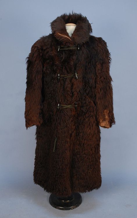 Man’s Buffalo Fur Coat 1890s Whitaker Auctions Buffalo Coat, 1890s Mens Fashion, Bear Fur Coat, Mountain Man Clothing, Mens Fur Coat, Prairie School, Mens Fur, Mens Attire, That Dress