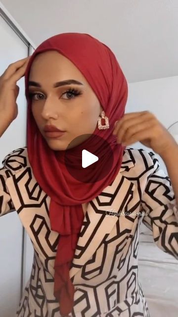 Tutorial Turban Hijab, Ootd Turban Style, Turban Style Tutorial, Hijab Scarf Styles, Turban Hijab Tutorial, Tichel Fashion, Hijab Styles For Party, Turban Mode, Tie A Turban