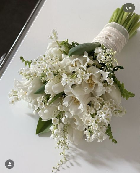 Elegant Bridal Bouquets, Brides Flowers Bouquet, Elegant Wedding Bouquets, Simple Wedding Bouquets, White Flower Bouquet, Bridesmaids Bouquet, Lily Wedding, Bridal Bouquet Flowers, White Bridal Bouquet