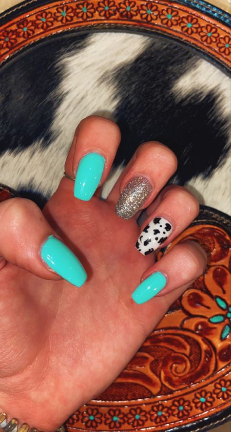 Western Dip Nail Ideas, Cow Print Nail Designs Acrylic, Acrylic Nails Ideas Cow Print, Cute Turquoise Nails, Teal Turquoise Nails, 4 H Nails, Ranch Nails, Western Easter Nails, Nashville Nail Designs