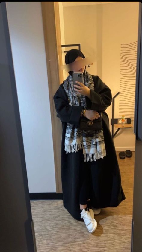 Classic Hijab Outfit, Modest Winter Outfits, Estilo Hijab, Styles Clothing, New Money, 2023 Fashion Trends, Hijabi Fits, Stile Hijab, Winter Shopping