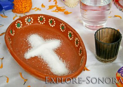 Easy Ofrenda Ideas, Making An Ofrenda, Day Of The Dead Altar Diy, Offrenda Table Diy, Offrenda Table Ideas, Day Of The Dead Halloween, Diy Ofrenda, Day Of The Dead Traditions, All Saints Day Decorations