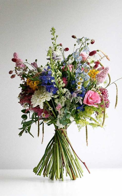 Pretty Wedding Bouquet, Wildflower Wedding Bouquet, Bridal Bouquet Spring, Wedding Flower Guide, Wild Meadow, Brides Bouquet, British Flowers, Winter Wedding Flowers, Flower Guide