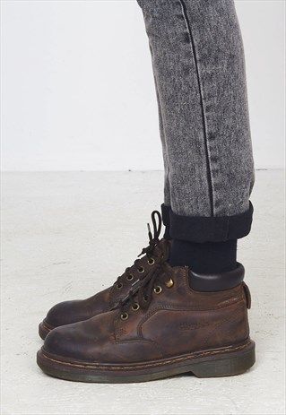 Doc Marten Ankle Boots, Dr Martens Brown Boots Outfit, Worn In Doc Martens, Dr Martens Brown Outfit, Brown Dr Martens Outfit, Brown Doc Martens Outfit, Dr Martens Brown Boots, Brown Ankle Boots Outfit, Brown Vintage Boots