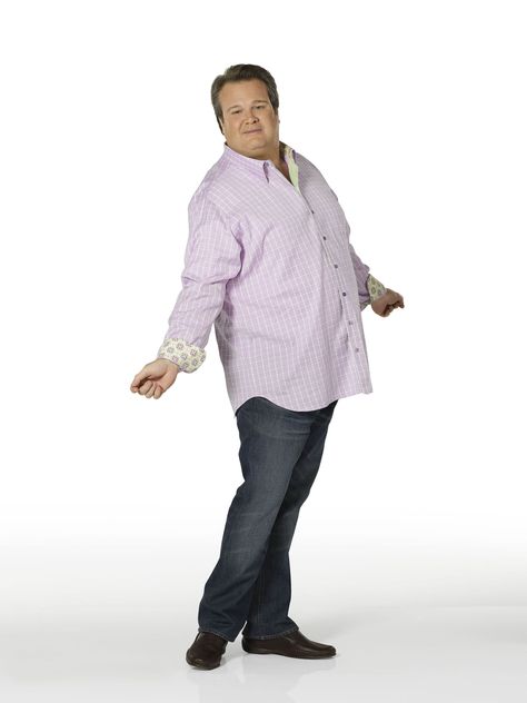 Modern Family - Season 3 Promo Cameron Modern Family, Cam Modern Family, Eric Stonestreet, Family Meme, Funny Poses, Silly Images, Family Posing, Meme Template, Silly Pictures