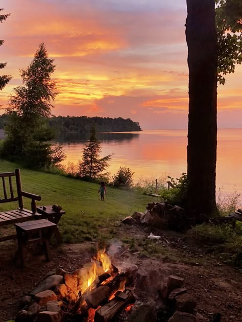 Finger Lakes Aesthetic, Cottage Lake Aesthetic, Finger Lakes Ny, Summer Feed, Lakeside Resort, Lake Dock, Cottage Lake, Lakeside Living, Hotel Plan