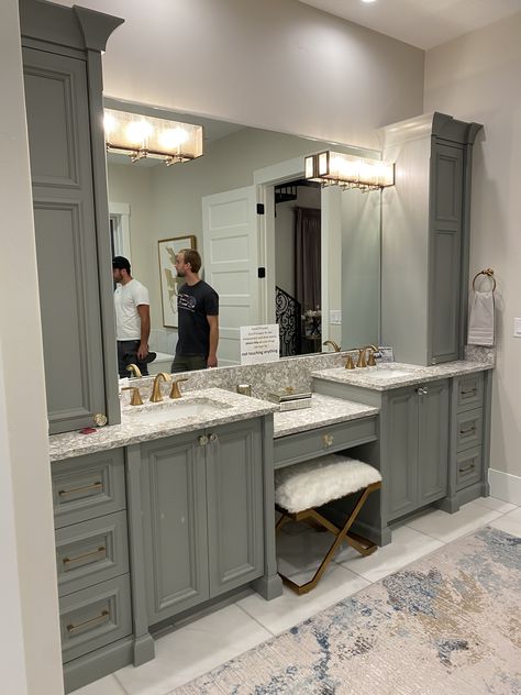 5 Piece Master Bath Remodel, Two Separate Sink Bathroom Ideas, Makeup Desk Bathroom, His And Her Sinks With Makeup Vanity, 2 Sinks With Vanity In Middle, Farmhouse Bathroom Makeup Vanity, Dual Sink With Makeup Vanity, Double Sink Makeup Vanity, Modern Bathroom Makeup Vanity Ideas Master Bath