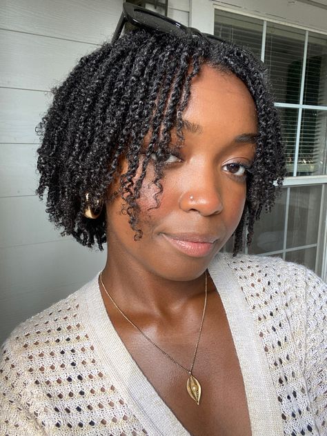 Short Twist Extensions, Mini Twists Natural Hair Short 4b, Natural Twist Hairstyles For Black Women Short Hair, Short Afro Twist Hairstyles, Short 4c Braids, Short Nature Hairstyles For Black Women, Mini Twists On Twa, Short 4c Mini Twists, Afro Twist Hairstyles Short Natural Hair