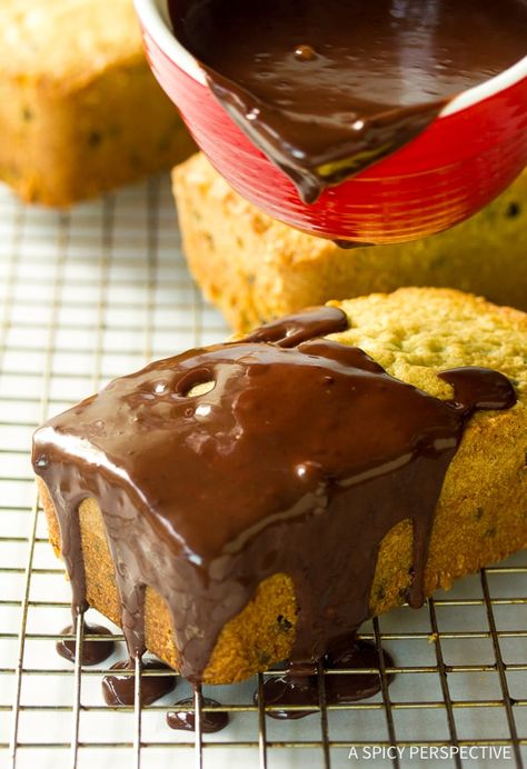 Mint Chocolate Chip Pound Cake Recipe - Ultra moist and rich peppermint chocolate chip cake with creamy chocolate ganache over the top! Sweet Potato Chips Recipe, Chocolate Chip Pound Cake, Cream Cheese Pound Cake Recipe, Easy Pound Cake, Sweet Potato Chips Baked, Peppermint Chocolate, A Spicy Perspective, Cream Cheese Pound Cake, Pound Cake Recipe