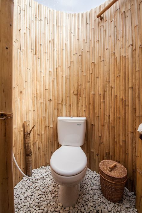 ✰ Camaya Bali Lotus - Magical Bamboo House ✰ - Cabins for Rent in Selat, Bali, Indonesia Bamboo Toilet Design, Toilet Outdoor Design, Camaya Bali, Bathroom Bamboo, Outside Toilet, Toilette Design, Comfort Room, Bamboo Building, Outdoor Bathroom Design