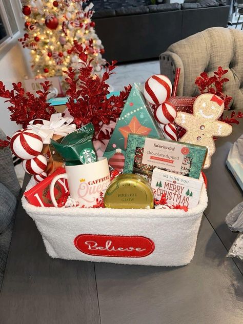 Christmas Gift For School Friends, Wrapped Baskets Gift, Jolly Basket Ideas, Teacher Burr Basket Ideas, Christmas Gift Basket Ideas Diy, Christmas Theme Basket, Christmas Gift Basket Ideas For Work, Boo Basket Christmas, Bestie Christmas Baskets