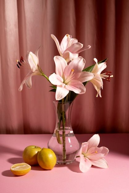 Fruit And Flower Photography, Photo Reference Still Life, Still Life To Paint, Still Lifes Photographs, Reference Photos Painting, One Flower Arrangements, Flowers And Fruit Still Life Photography, Flowers Art Reference, Easter Still Life