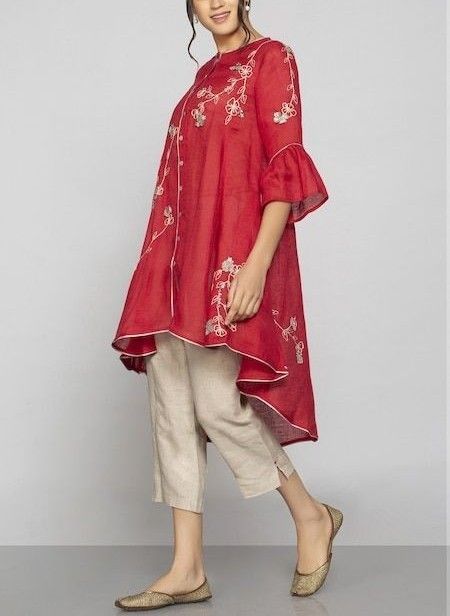 Short Frock Designs for Girls Designer Kurti Patterns, Latest Fashion Dresses, Pakistani Dresses Casual, Pakistani Fashion Party Wear, Salwar Kamiz, Casual Wear Dress, Kurti Designs Party Wear, Simple Pakistani Dresses, Designer Party Wear Dresses