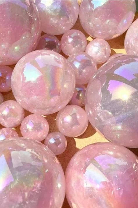 Pink Diamond Aesthetic, Rose Quartz Aesthetic, Gemstone Aesthetic, Tema Pink, Aura Beauty, Shiny Rocks, Aura Rose Quartz, Rose Aura, Pineapple Wallpaper