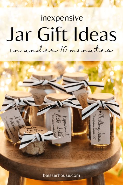 Jar Gift Ideas, Diy Gifts In A Jar, Mason Jar Gifts Diy, Mason Jar Christmas Gifts, Corner Kitchen, Diy Easter Gifts, Gift Jar, Diy Xmas Gifts, Small Mason Jars