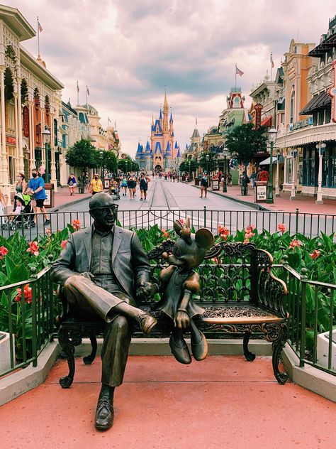 Roy O. Disney and Minnie Mouse Statue Disney Main Street Wallpaper, Disney World Main Street, Disney Main Street, Main Street Usa Disney World Aesthetic, Disneyworld Main Street, Disneyland Main Street Aesthetic, Main Street Disney, Main Street Usa Disney World, Disney World Aesthetic