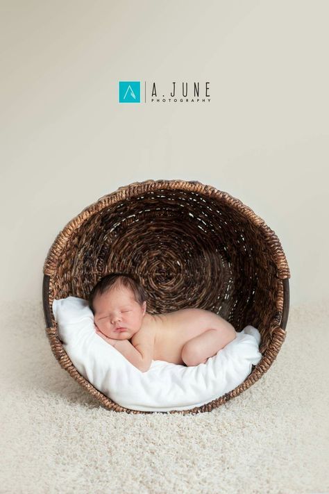 Bebe Video, Diy Newborn Photography, Newborn Photography Outfit, Baby Boy Newborn Pictures, Baby Boy Newborn Photography, Heart Kids, Foto Newborn, Newborn Photography Boy, Baby Pictures Newborn