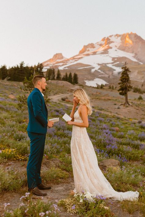 Outside Elopement, Elopement Photography Champagne, Renew Vows Photoshoot, Mountain Elopement Wedding Dress, Summer Mountain Elopement, First Look Elopement Photos, Outdoor Winter Elopement, Vow Renewal Mountains, Colorado Elopement Dress