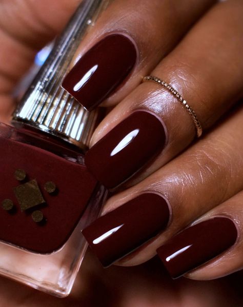 Dark Skin Nail Polish, Nail Suggestions, Fall Nail Polish, Nail Polish Colors Fall, Milky Nails, Colors For Dark Skin, Dark Nails, Fall Nail Colors, Neutral Nails